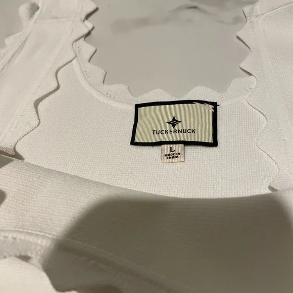 TUCKERNUCK White Ric Rac Compression Tank - Picture 4 of 6